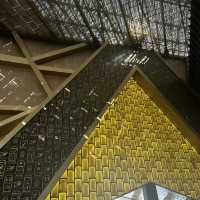 Ancient Wonders Unveiled: Giza Pyramids & the Grand Egyptian Museum