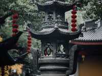 Finding Peace at Lingyin Temple: Hangzhou’s Spiritual Gem