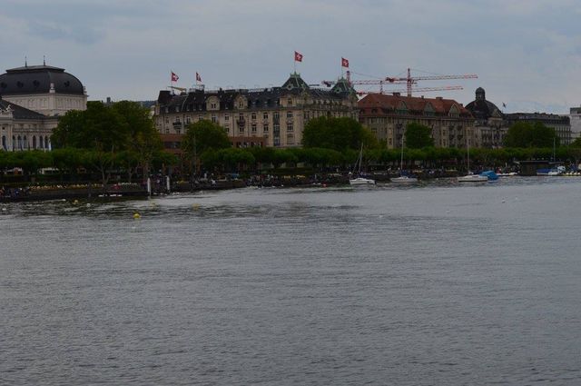 Quick Guide to Zürich: Swiss Style Meets City Cool 🇨🇭🏙️