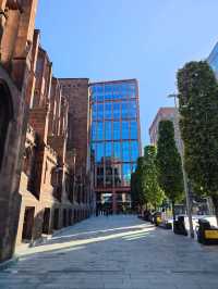 🏛️ Design of the John Rylands Library: A Neo-Gothic Masterpiece
