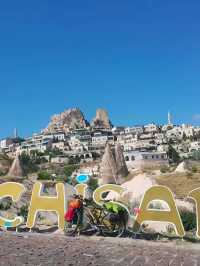 Sunrise over Fairy Chimneys: Your Cappadocia Hot Air Balloon Adventure 🎈🇹🇷