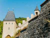 A Day Trip to Karlštejn Castle – Stepping into Czech Royal History