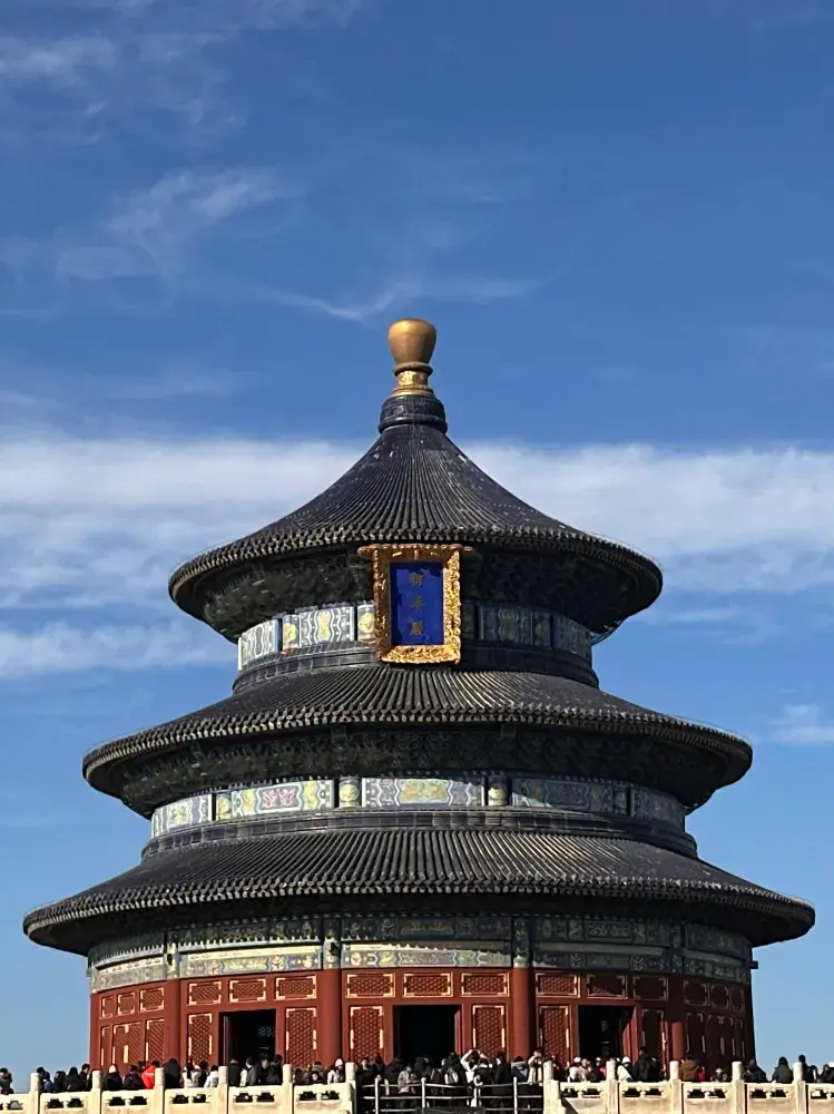 北京の天壇は、空がより身近に感じられる場所です。