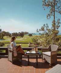 Serenity Beckons: Discovering Tranquility at The Lodge at Torrey Pines 🌅🌳