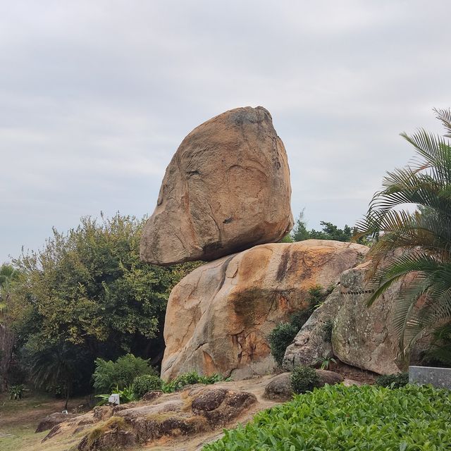 打卡東山風動石景區