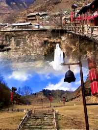 懸崖峭壁上的原始古村 | 蘆芽山懸空村