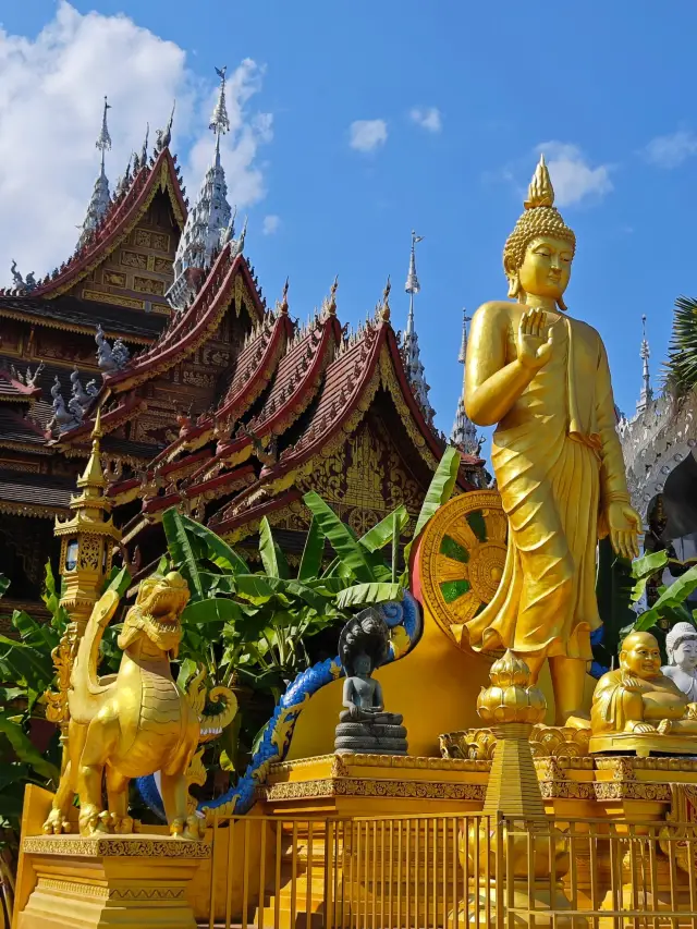 Manting Park in Xishuangbanna, Yunnan - The Royal Garden of the Dai King