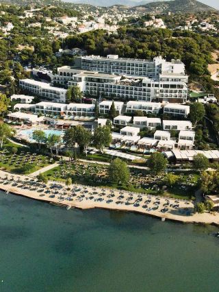 🌟 Athens' Seaside Escape: Dolce by Wyndham 🌊
