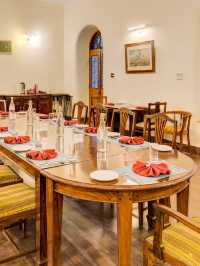 🏰✨ Hampi's Heritage Haven: Luxe Palace Stay! 🌟