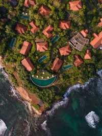 🌴 Cliffside Luxury: Discover Weligama's Finest Stay 🌊