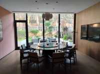 青島奇遇記，曜石X酒店裡的浪漫邂逅