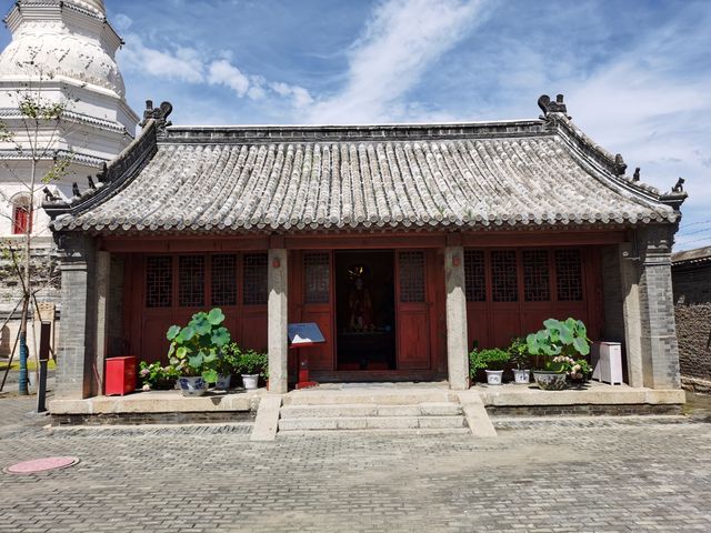 在路上：蓟州白塔——形制獨特的遼代佛塔。