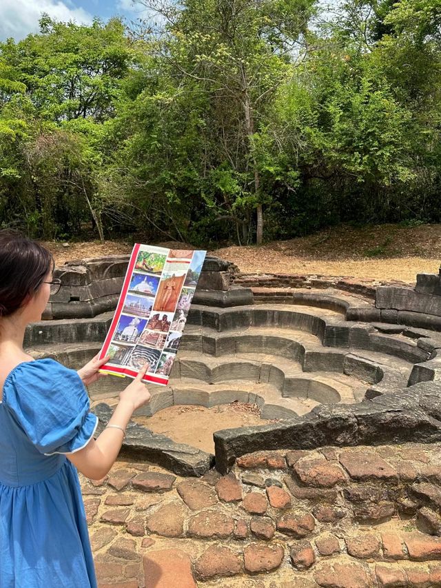 | Polonnaruwa |再次進入一處世界遗產,可看到孫悟空的場景。