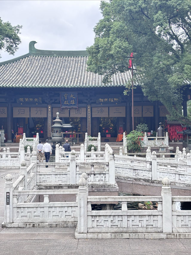 龍興寺，天台宗創始人最澄受戒地。