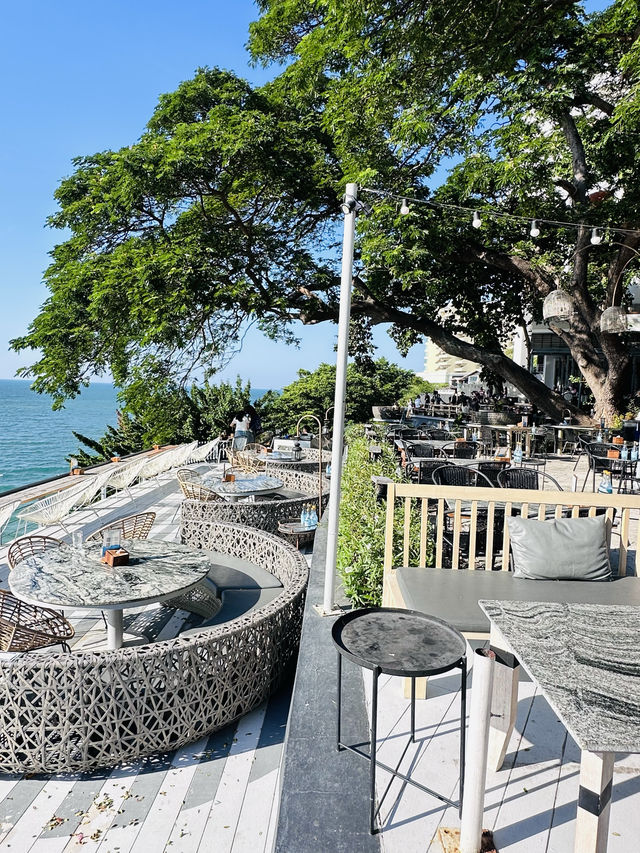 鳥巢式海景餐廳，泰國芭堤雅
