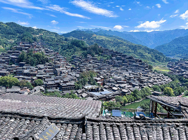 如何遊玩西江千戶苗寨？外地人這樣玩！