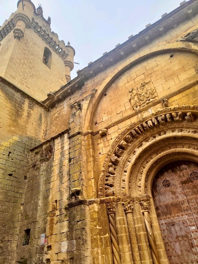 Uncastillo: A Medieval Gem in Aragón 🏰✨