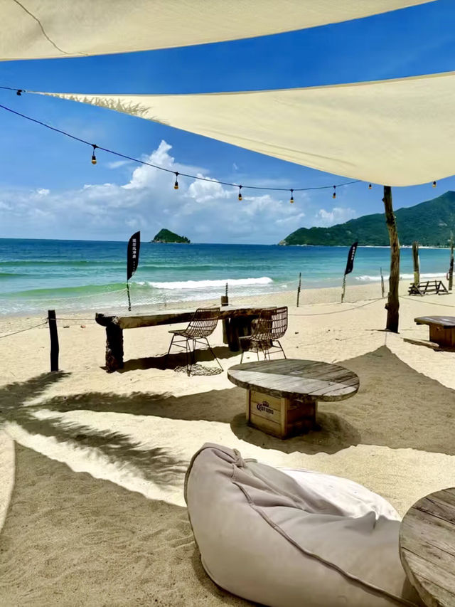 碧海藍天，西湧沙灘的詩意時光