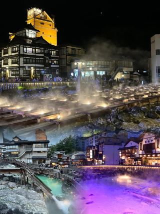 A hidden hot spring town treasured by Japanese locals, it's truly stunning!