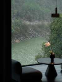 杭州臨安潛入山川，陰天假期