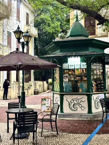 【古井映婆娑：亞婆井前地的時光漣漪】