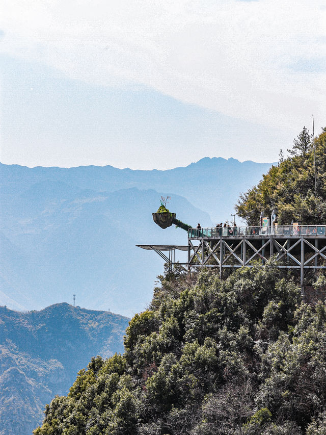 唔使諗咁多，下一站去巫山！