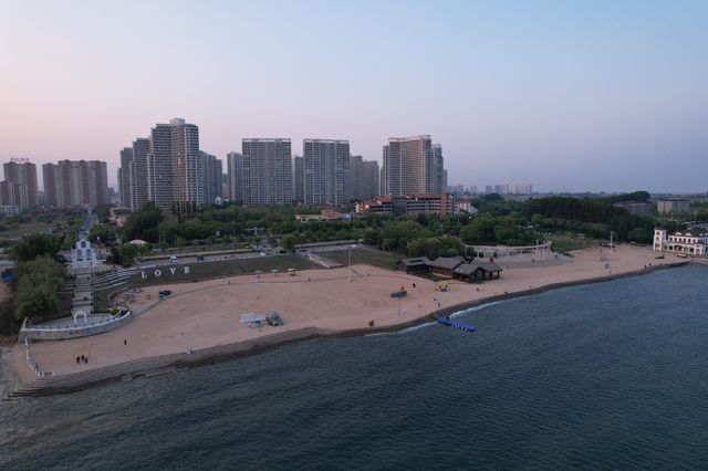 照片中感受綏中藍月沙灘