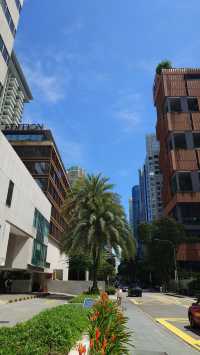 新加坡艾迪遜酒店走極簡風格，空中泳池算係唔錯嘅亮點