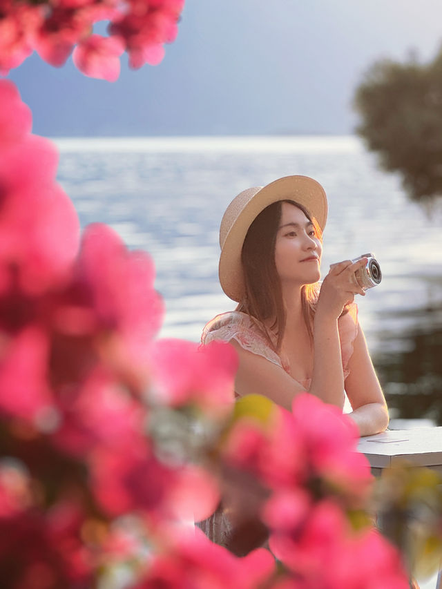 洱海邊嘅花園民宿，被鮮花環繞，影相超靚📸