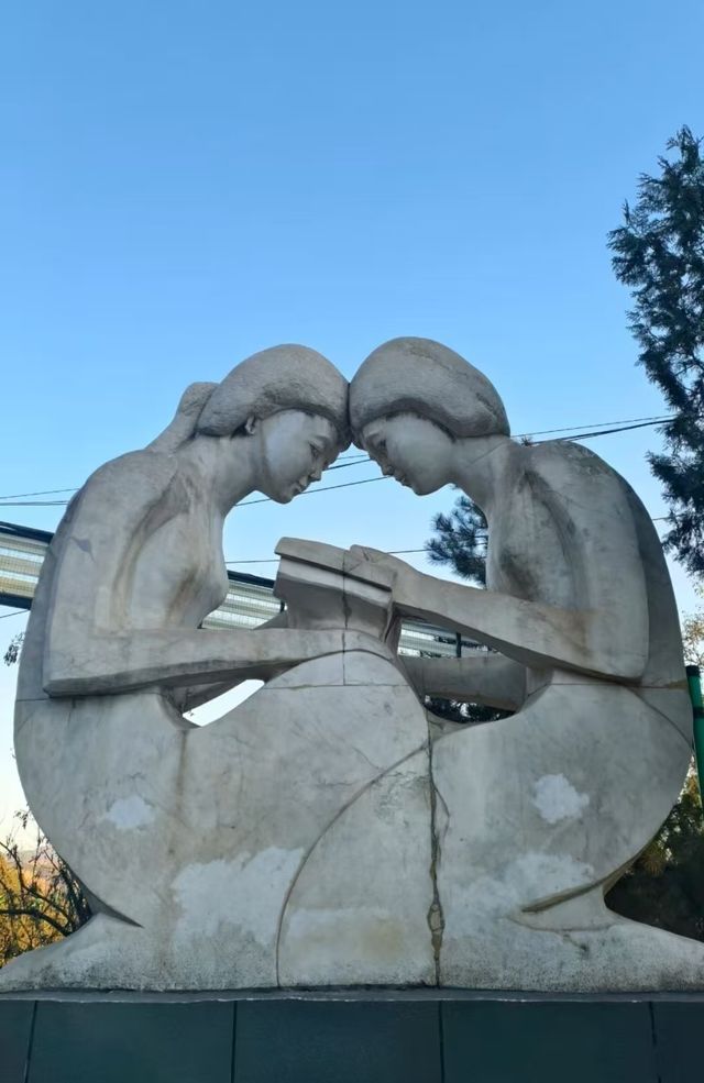 吕梁鳳山公園——城市綠肺，人文雅境。