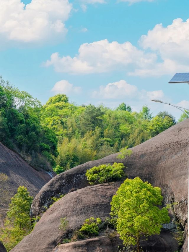 郴州懶人避暑攻略：輕鬆享受25℃丹霞水墨畫