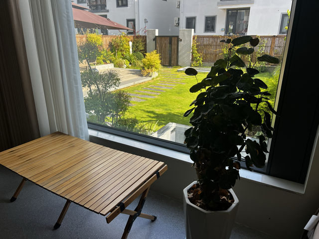 來婺源必住的絕美民宿花筑·婺源物外時光民宿真的太適合放空自己了！  這家藏在婺源景區裡的寶藏民宿，