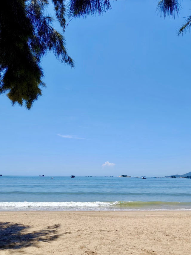 海灣的柔情──東山馬鑾灣的藍色夢境