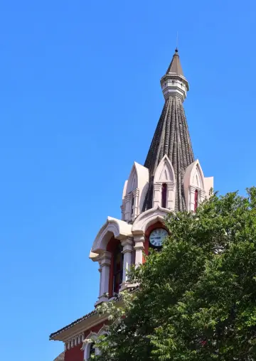 Dalian Russian Style Street: Exotic Slow Time in Century-Old Buildings