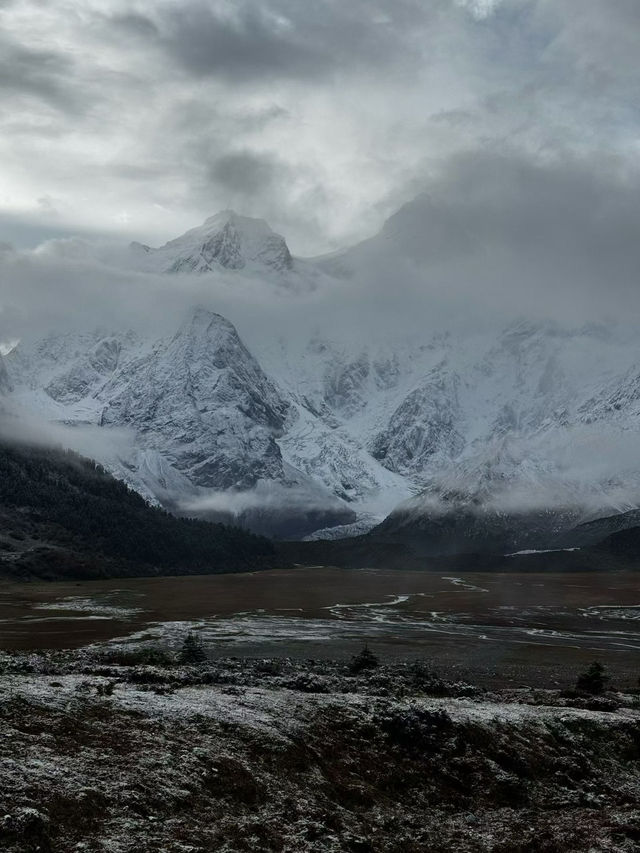 Songzan, Xizang (Tibet), China: A Remote Mountain Realm