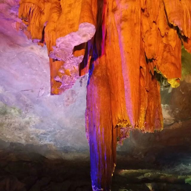 探秘通山隱水洞,咸寧必打卡的地下仙境! 探秘通山隱水洞,咸寧必打卡的地下仙境!