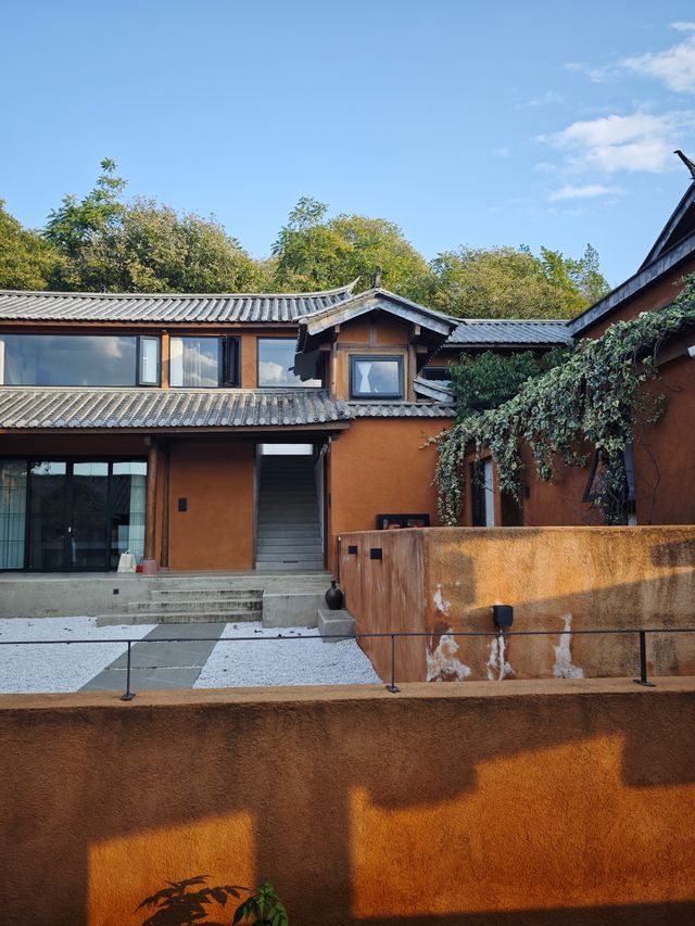 本來覺得大理民宿夠美了,直到我來了沙溪…… 本來覺得大理民宿夠美了,直到我來了沙溪……