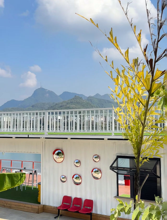 柳州2日1夜清新漫遊|打卡ins風貨櫃屋+山水古橋,住蔓酒店品居公寓太治癒
柳州的清新感,藏在i 柳州2日1夜清新漫遊|打卡ins風貨櫃屋+山水古橋,住蔓酒店品居公寓太治癒
柳州的清新感,藏在i