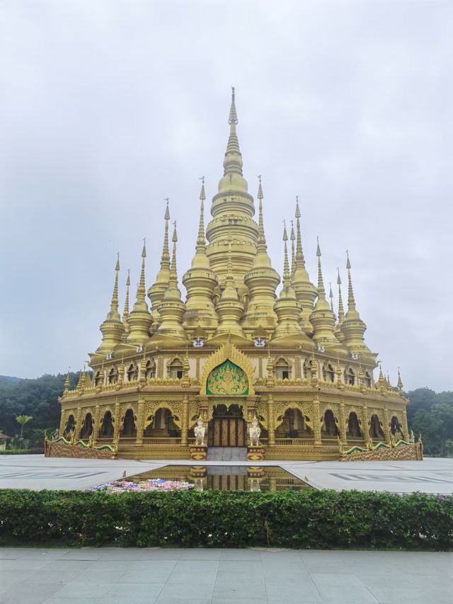 勐瀾大佛寺｜西雙版納的秘境禪意