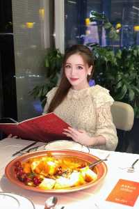 西岸看粉紅聖誕樹吃米其林級新京菜