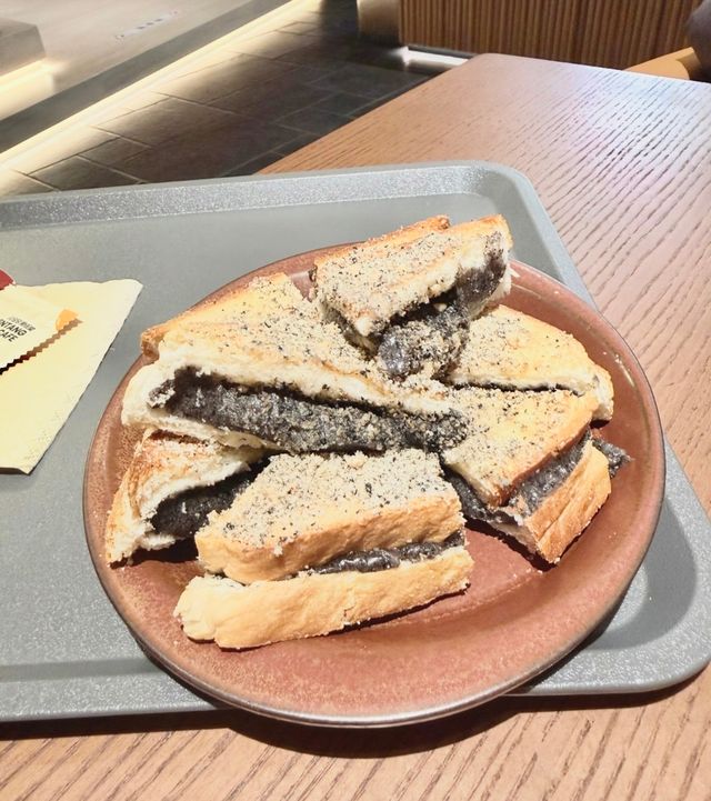 瀋陽西塔街角的韓式咖啡甜趣！師任堂CAFE也太寶藏了吧