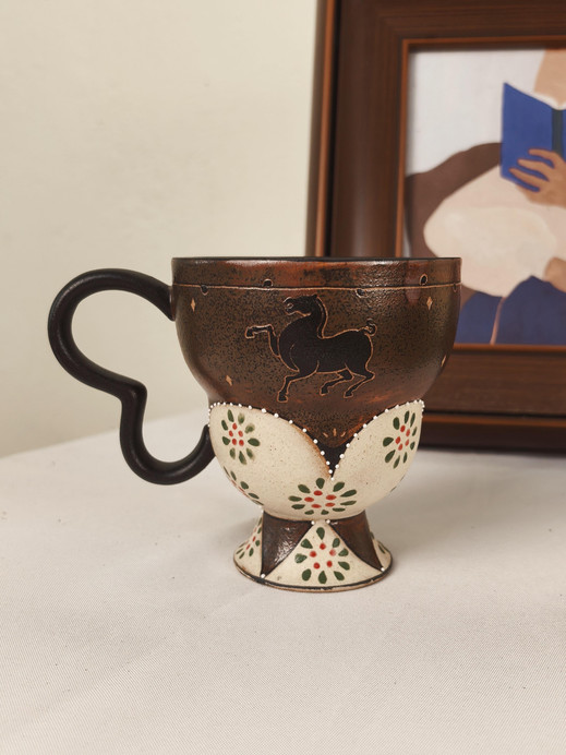 蝶モチーフの手作り下絵付け陶磁器エスプレッソカップ＆ソーサー景徳鎮陶渓川 蝶モチーフの手作り下絵付け陶磁器エスプレッソカップ＆ソーサー景徳鎮