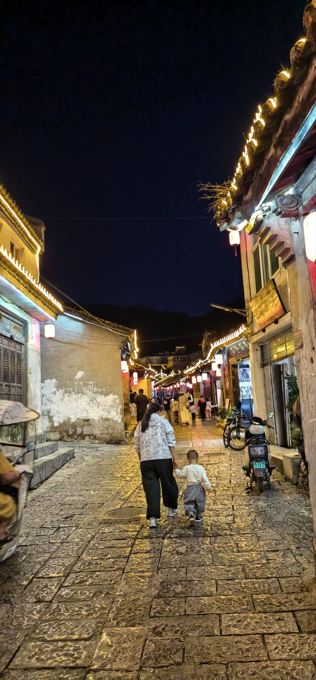 夜遊會澤古城,體驗一般,不必專程前來。
