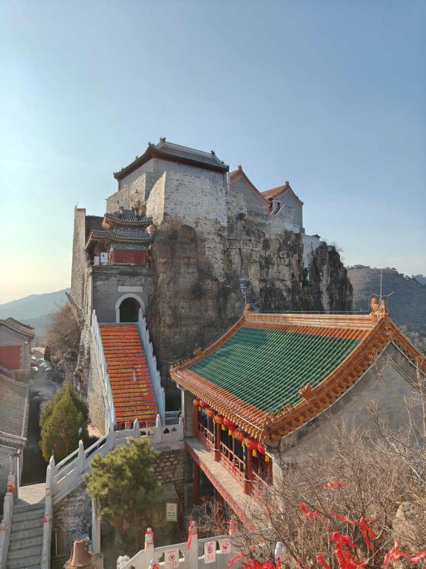 A "City in the Sky" hidden in the Beijing suburbs: The incredible cloud-top architecture of Yaji Mountain