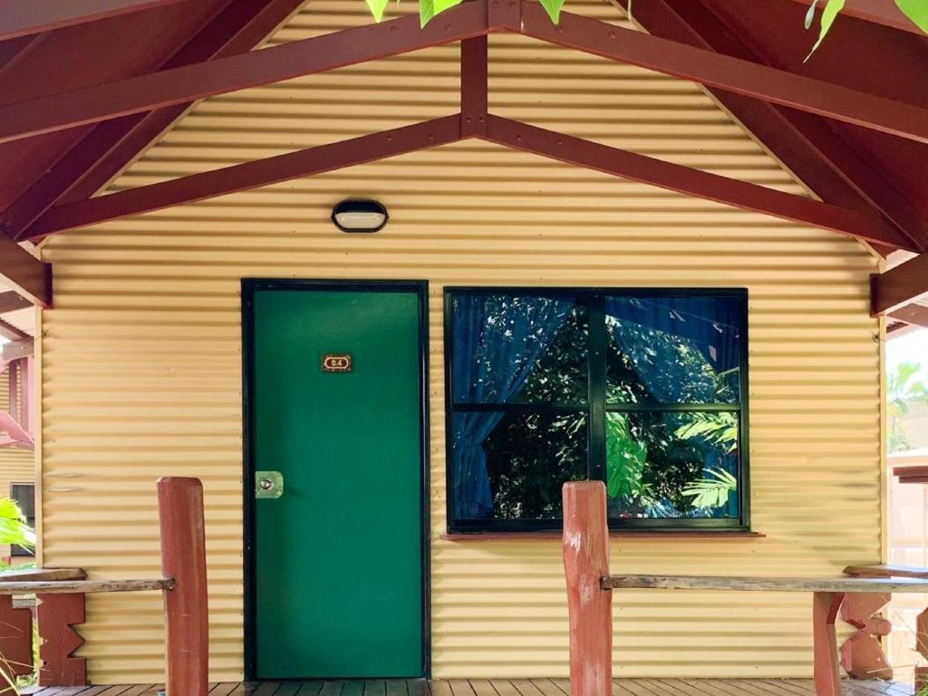 Pusat Kota Airlie Beach | Cuma jalan kaki ke pantai, lokasi pas banget buat ke Great Barrier Reef.