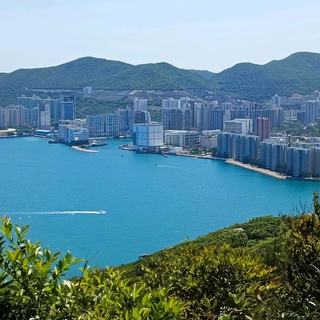 Easy hike with typhoon shelter seaview