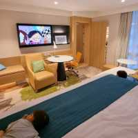 Holiday Inn Bangkok Elite Suite