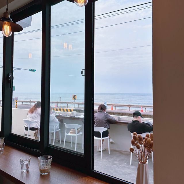 台灣北海岸探店｜這樣的海景咖啡廳我可以待一整天♥️