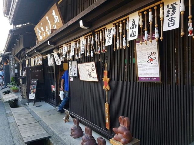 Takayama​ Old Town เที่ยวชมย่านเมืองเก่า
