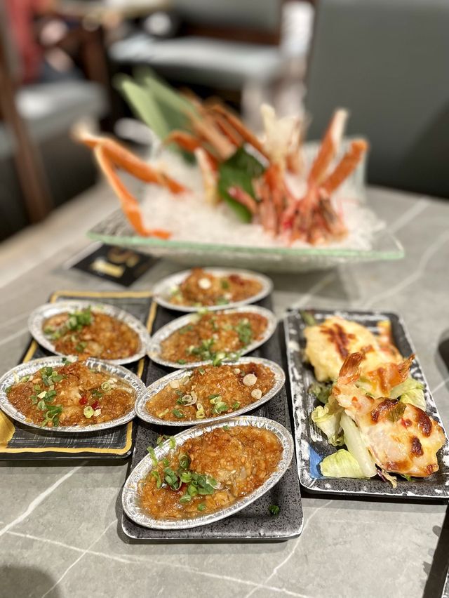 有任食松葉蟹腳的日式放題
